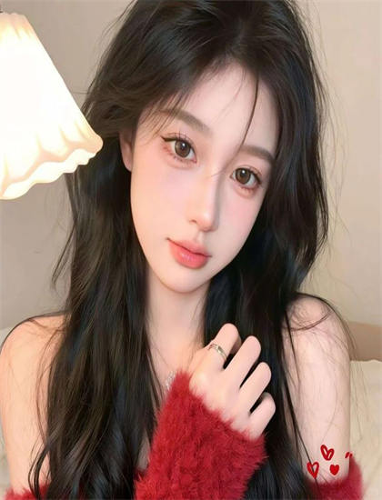 现象级作品：女孩舞步拍摄技巧分析：镜头语言与画面构图探讨